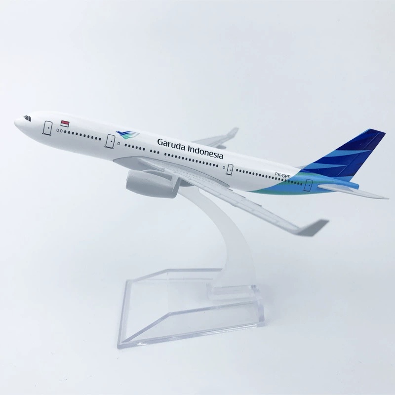 B737 16cm ar garuda indonésia  - Badminton Indonesia avaliação e preço